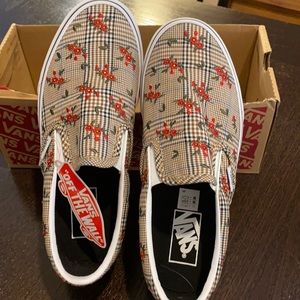 New with box Sz 7.5 Vans plaid gingham slip on